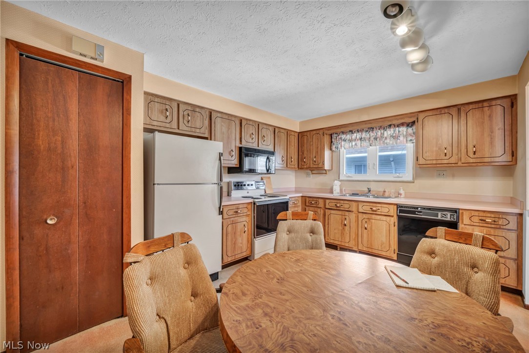 Concord Square Village Condo G - Residential