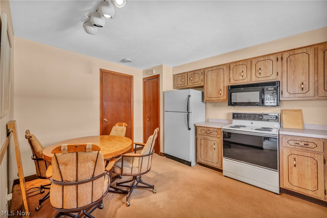 Concord Square Village Condo G - Residential