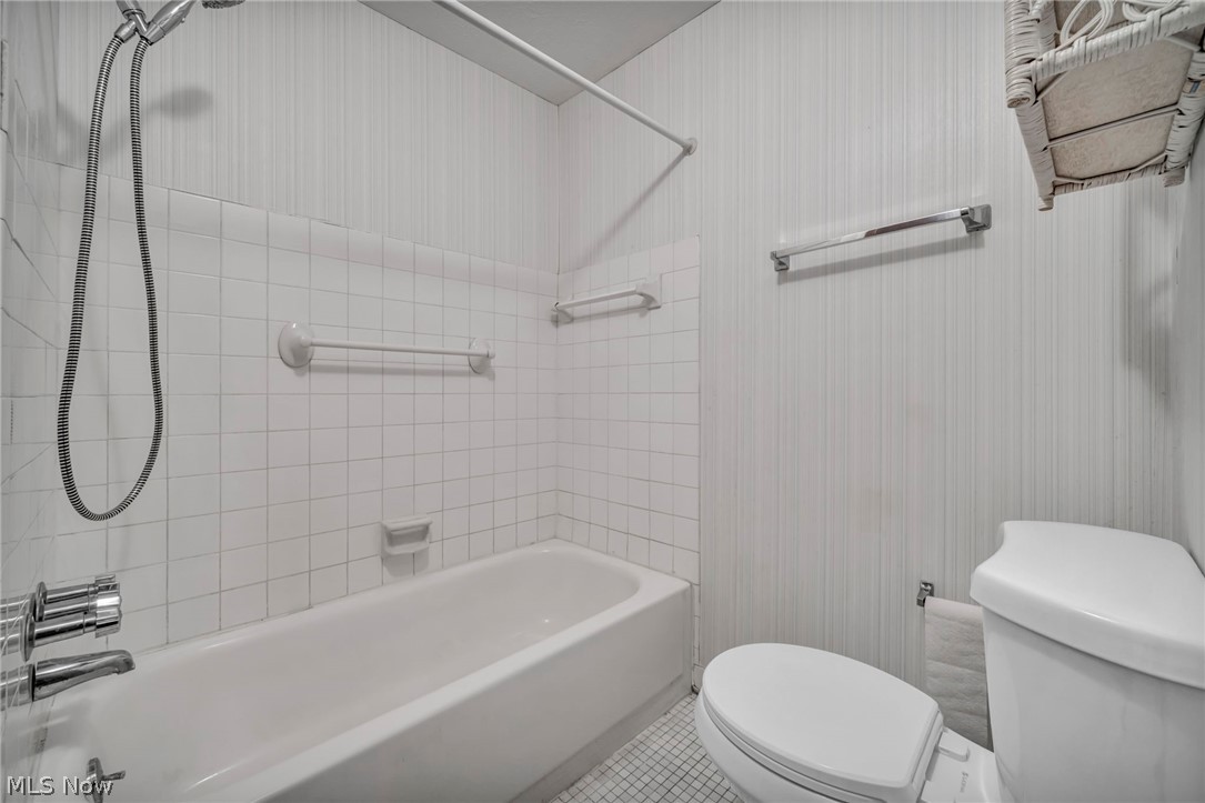 Concord Square Village Condo G - Residential