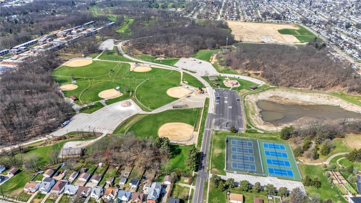 Concord Square Village Condo G - Residential