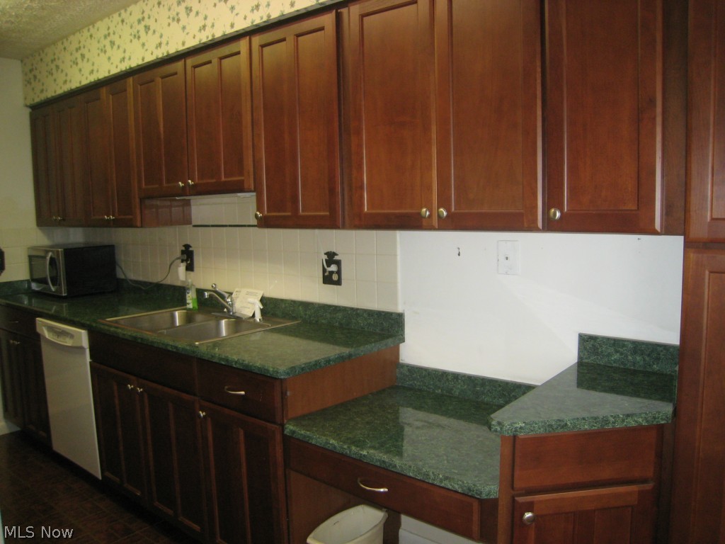 Whispering Heights - Residential