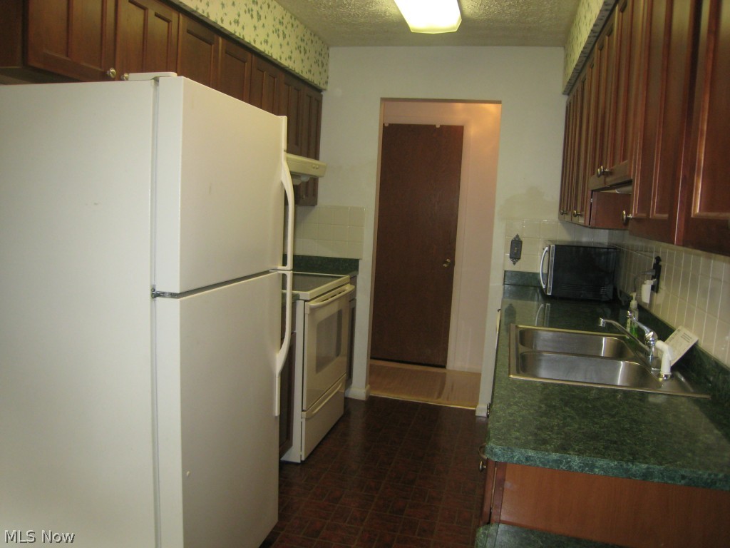 Whispering Heights - Residential