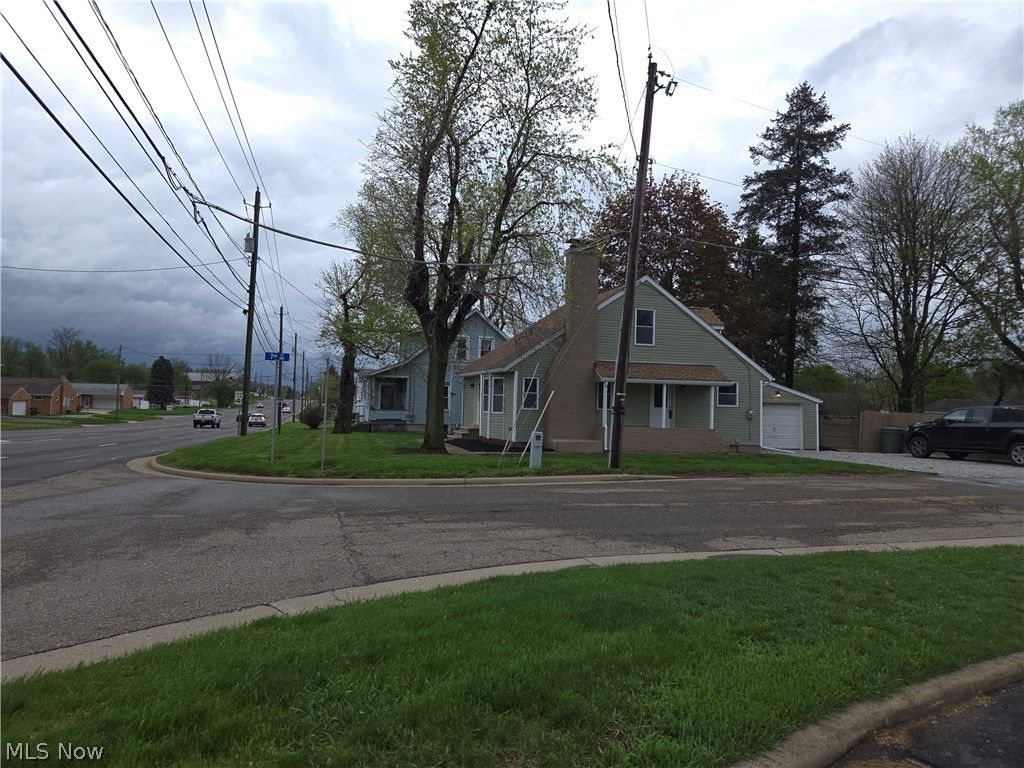 Photo of 700 Whipple Avenue NW, Canton, OH 44708 (MLS # 5203520)