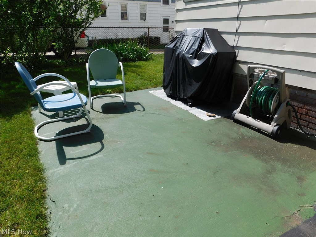 Hazel Ave - Residential