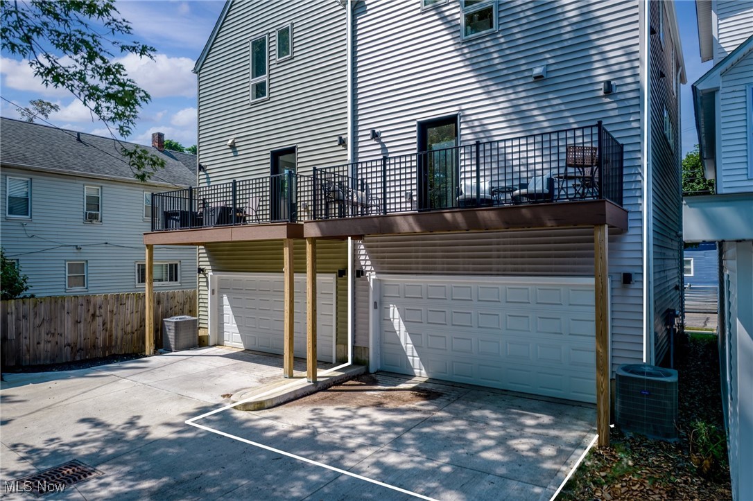2209 W 33rd Street