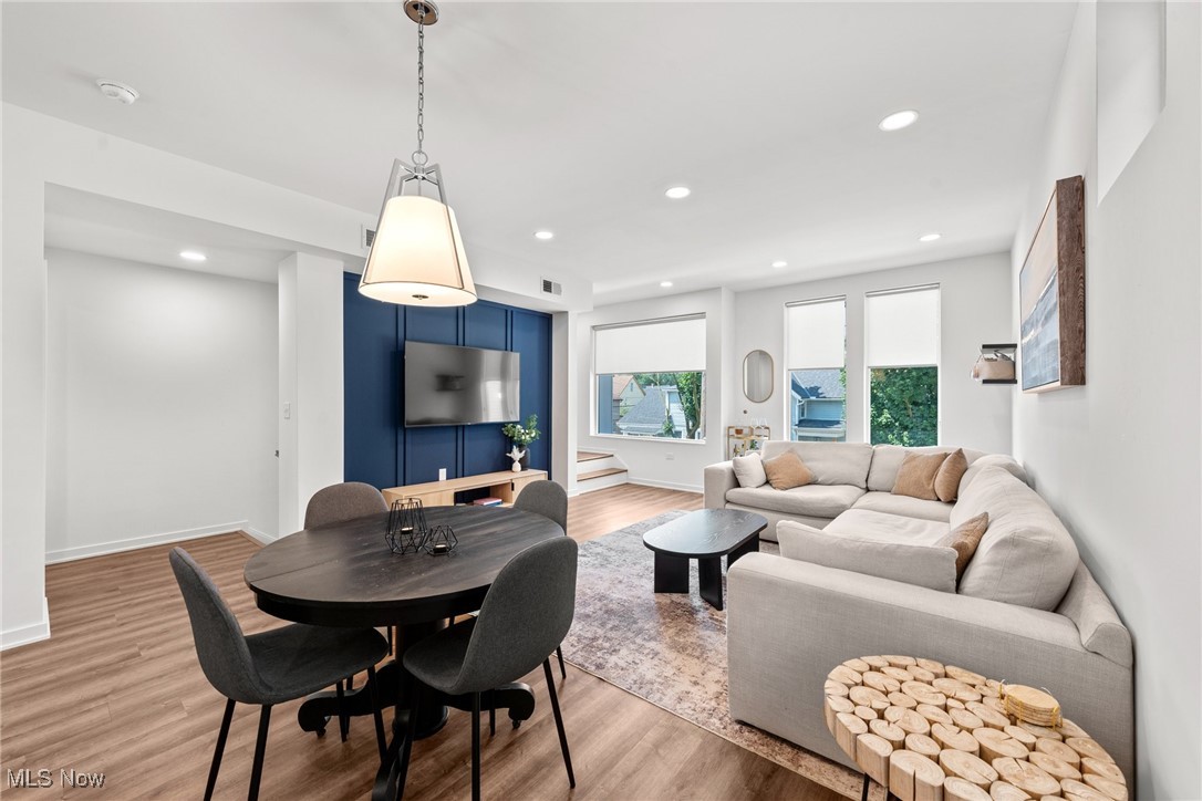 Cleveland, Ohio 44113, United States, 3 Bedrooms Bedrooms, ,3 BathroomsBathrooms,Residential,Active,169903