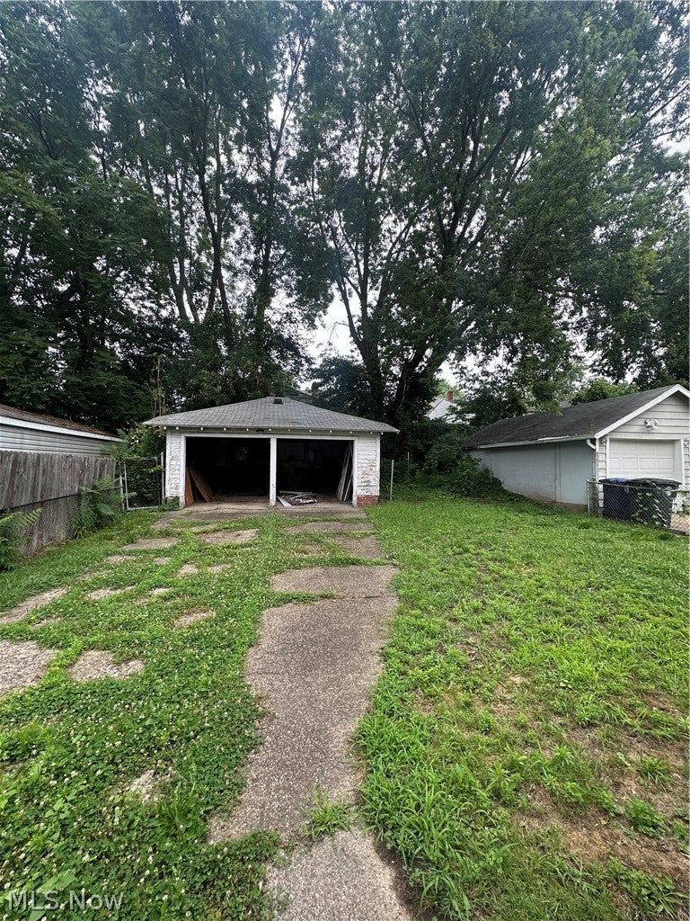 Photo of 1853 Marks Avenue, Akron, OH 44305 (MLS # 5224968)
