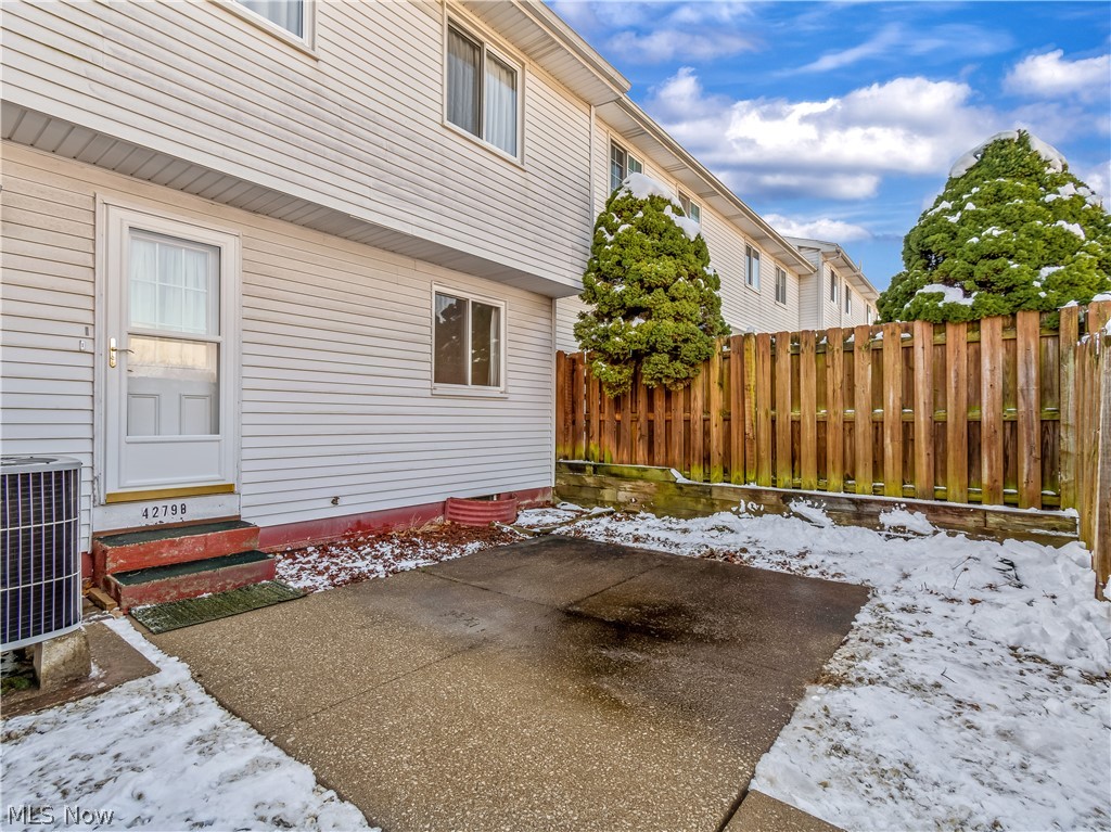 Huntington Park Condo - Residential