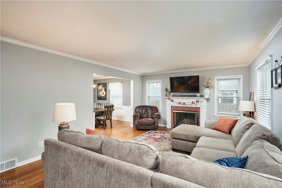 Akron, Ohio 44313, United States, 3 Bedrooms Bedrooms, ,3 BathroomsBathrooms,Residential,Contingent,103942