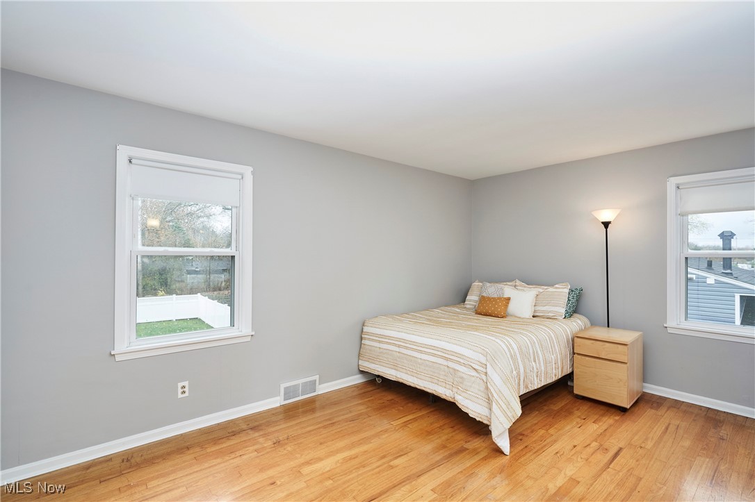 Akron, Ohio 44313, United States, 3 Bedrooms Bedrooms, ,3 BathroomsBathrooms,Residential,Contingent,103942