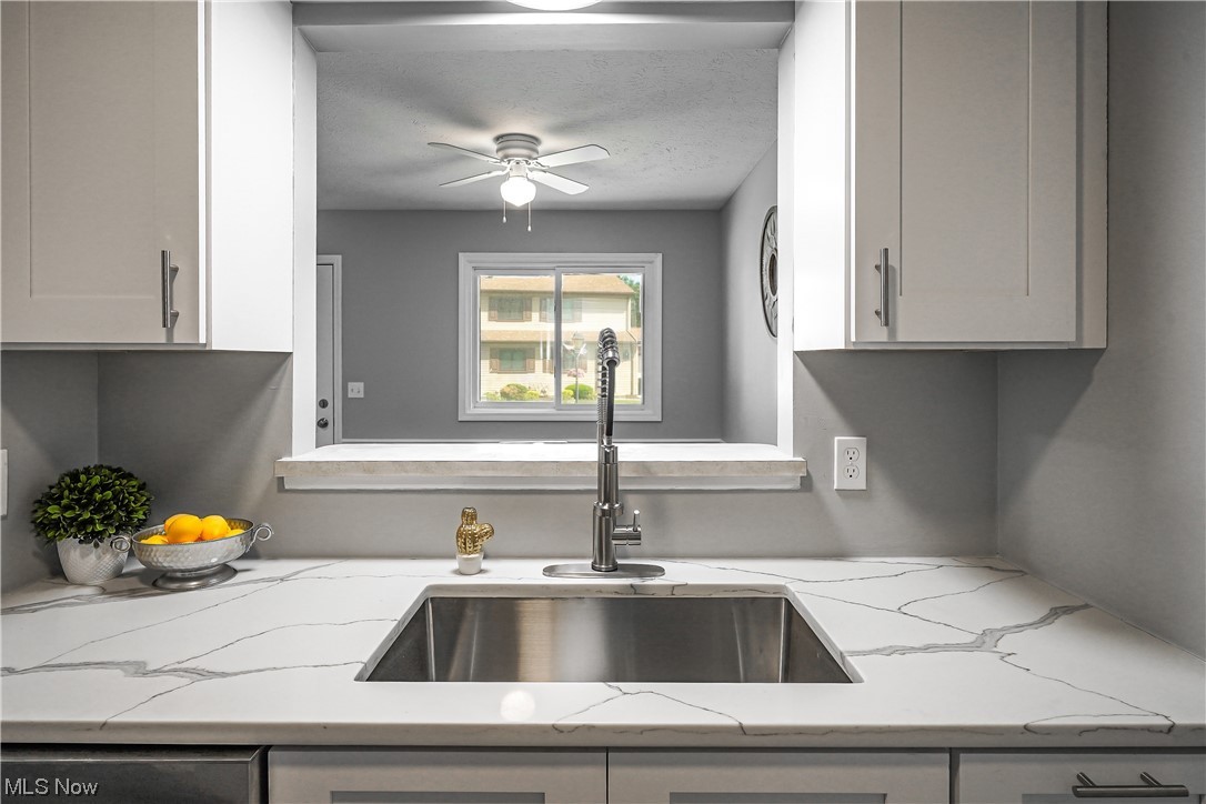 Tower View Twnhse Condo - Residential