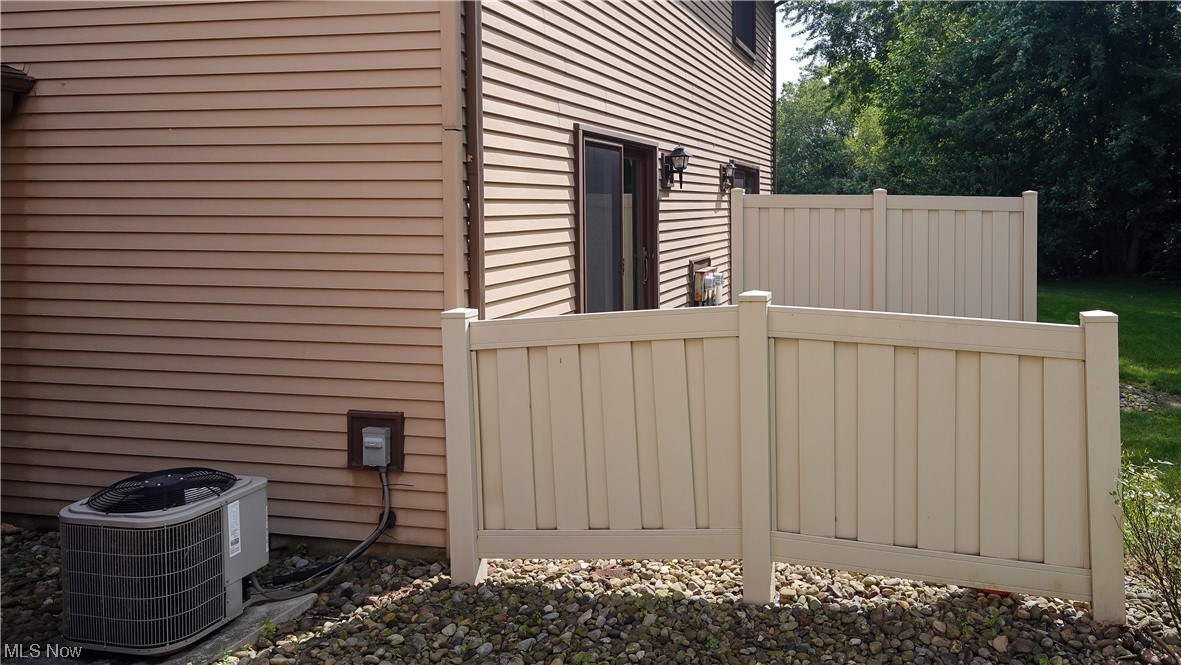 Tower View Twnhse Condo - Residential