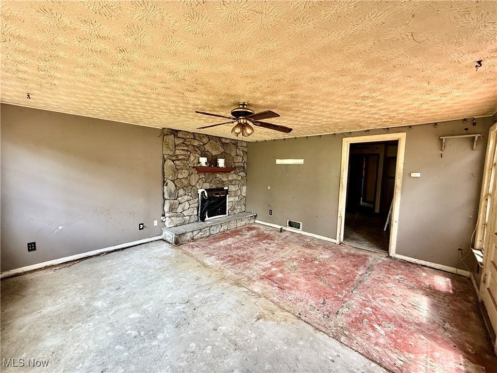 130 N Pleasant Avenue, Niles, Ohio image 5