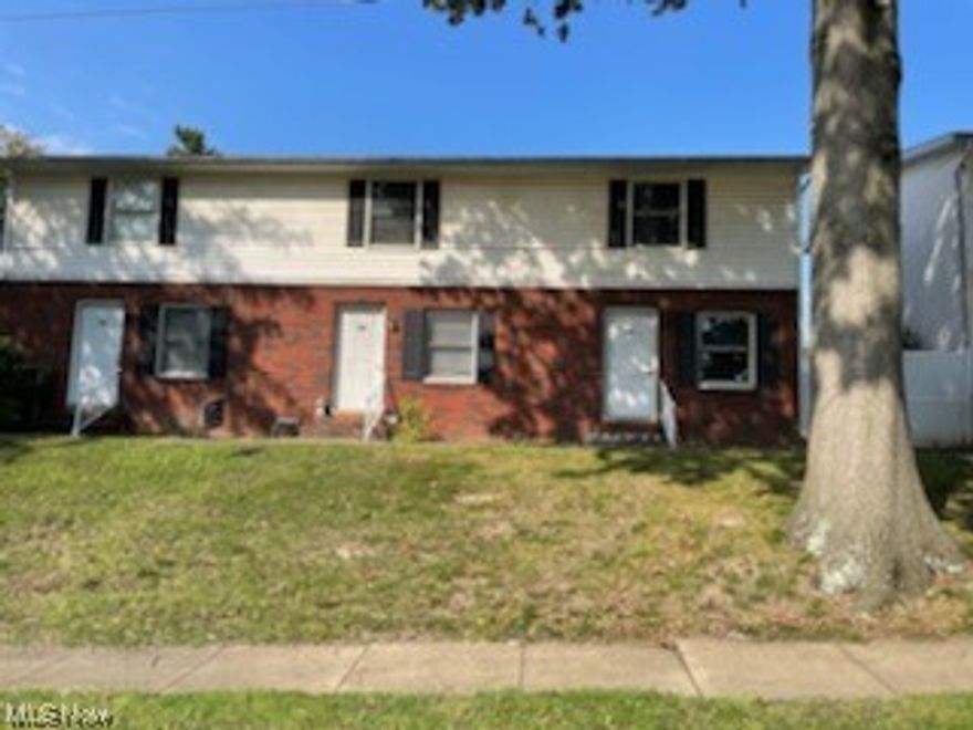 2 bedroom, 1 bath townhouse with unfinished basement. Off street and back parking lot parking. Tenant responsible for all utilities. Applicants subject to a credit and background check. First months rent and security deposit due before move in.