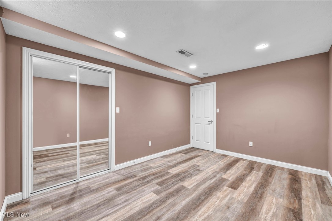 Red Tail - Residential