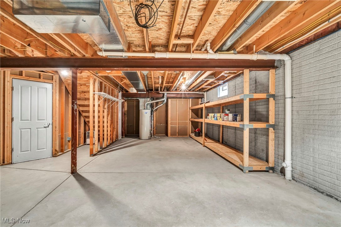 Red Tail - Residential