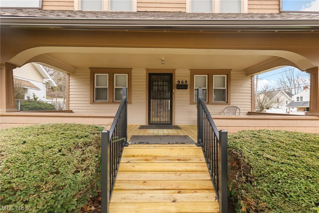 Photo of 968 Stadelman Avenue, Akron, OH 44320 (MLS # 5197014)