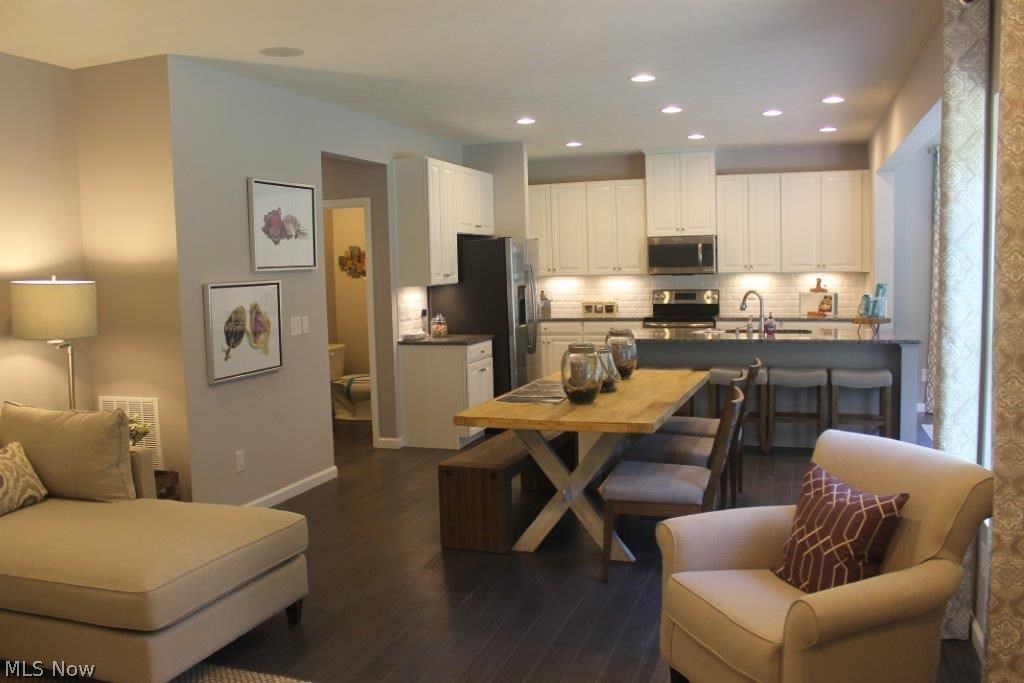 Hampton Place - Residential