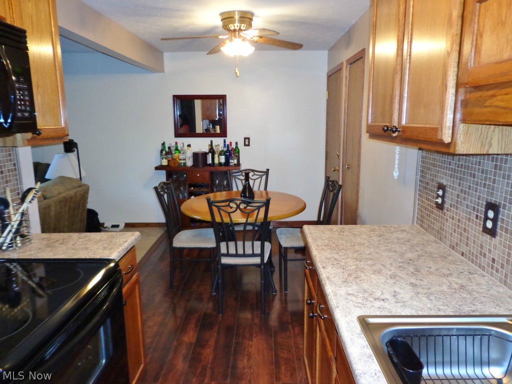 Cedarwood Vill Condo - Residential