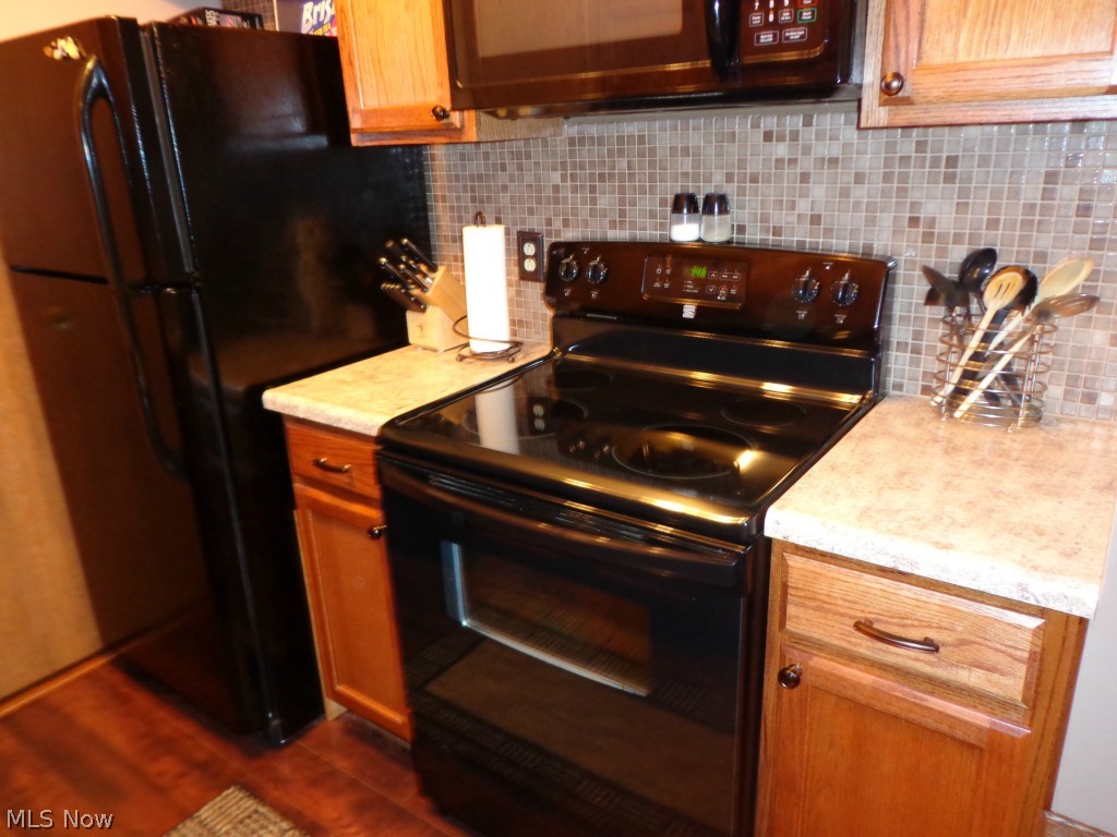 Cedarwood Vill Condo - Residential