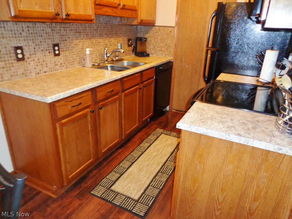 Cedarwood Vill Condo - Residential