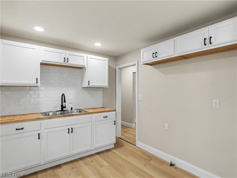 Tiny photo for 617 E 118th Street, Cleveland, OH 44108 (MLS # 5216852)