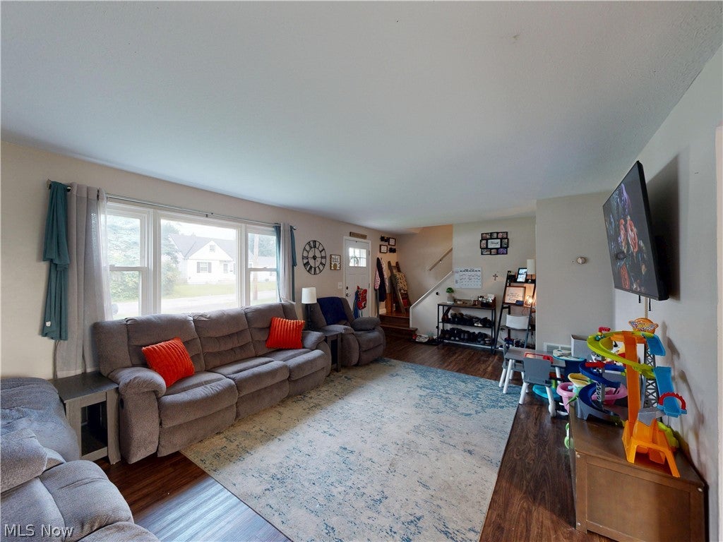 Photo of 37450 Green Drive, Eastlake, OH 44095 (MLS # 5218334)