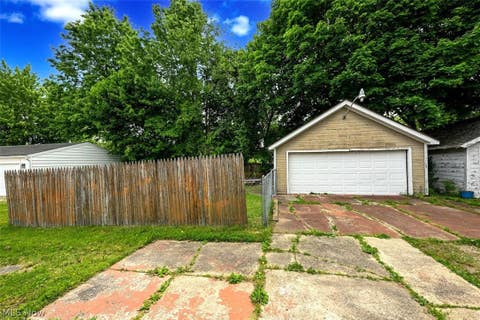 Tiny photo for 2221 9th Street SW, Akron, OH 44314 (MLS # 5211881)