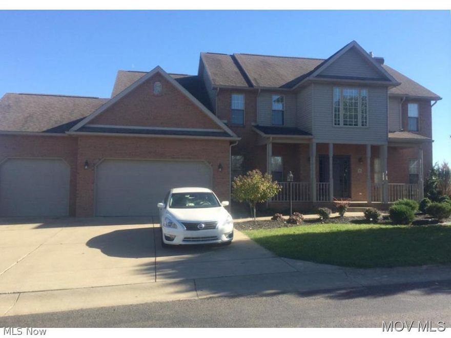 2 story home, nicely remodeled. In Westwood Subdivision. FSBO - entered for comp purposes only.  Elem: Blennerhassett Elementary Scho  Elem/Bus: Y  JrHigh: Blennerhasset Jr. High School  JrHigh/Bus: Y  High: Parkersburg South High  High/Bus: Y  Fire: VOL  Police: SHF  PossFreeGas: N  ;SQFT=Fin L1:1242, Fin L2:1350, Fin Bsmt:1048, Fin Above:2592, Fin Total:3606, Unfin Bsmt:194, Unfin Above:194;GAR= 3 Car Att