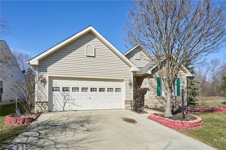 3 bedroom, 2 bath ranch in the low maintenance community of Autumnwood in Brunswick Hills. An open floor plan with vaulted ceilings connects the family room, kitchen and dining areas. Primary bedroom features en-suite bathroom. Backyard landscaping provides additional privacy. Partially finished basement.