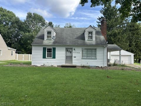 Photo of 2224 Coral Sea, Youngstown, OH 44511 (MLS # 5239590)