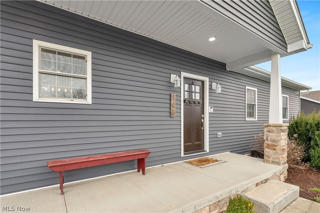 Photo of 146 Juniper Drive, Columbiana, OH 44408 (MLS # 5206689)