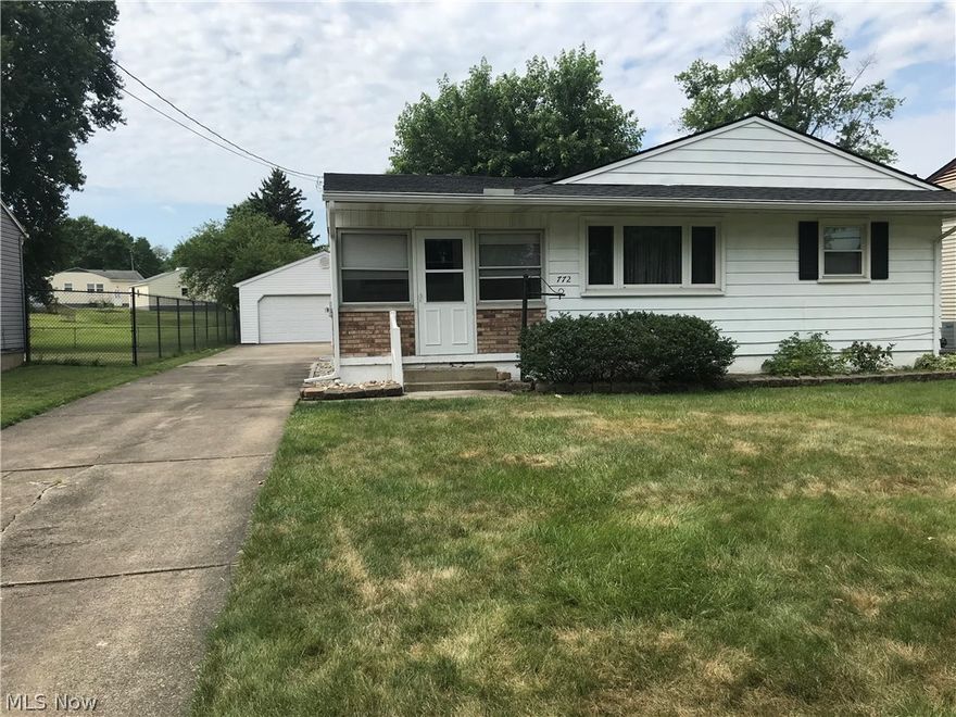 Hubbard/Convenient city location with 3-bedroom ranch that has 1-bath, Eat-in kitchen and living room all on the first floor. Updated windows, enclosed front porch, back patio, full basement, over-sized 24x30 detached 2-car garage. Call to see.