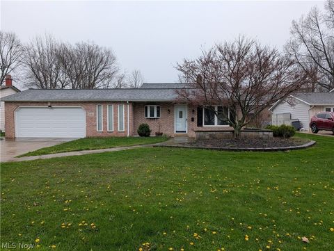 Homes For Rent - 8645 Courtland Drive<br/> Strongsville, OH 44149