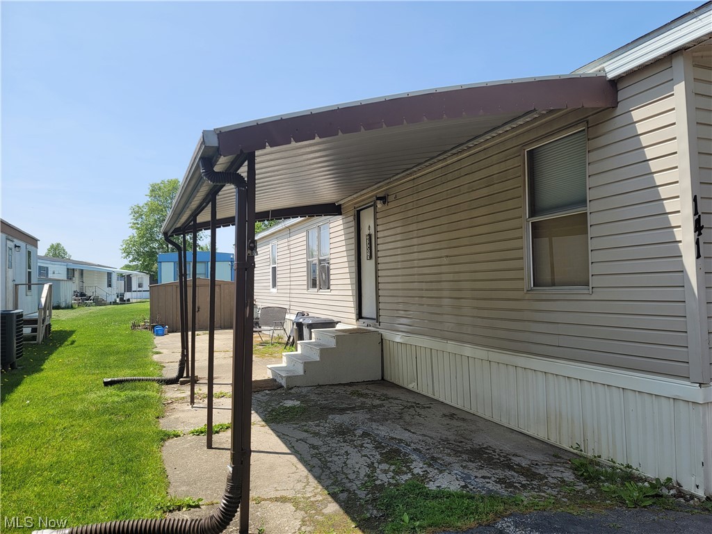 Colonial Oaks - Residential