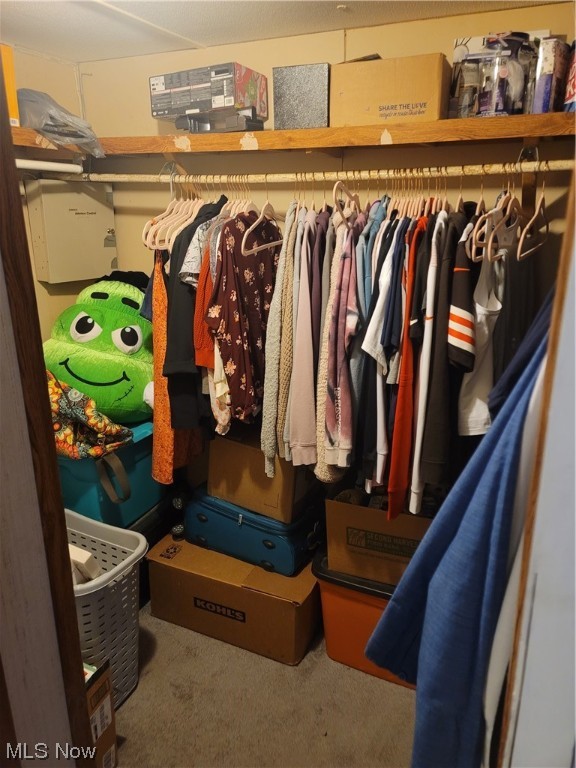 Colonial Oaks - Residential