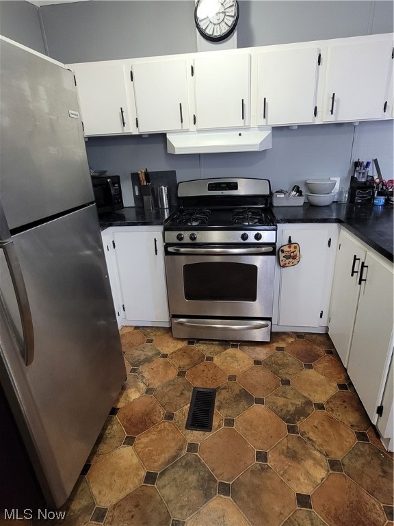 Colonial Oaks - Residential