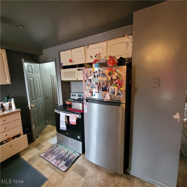 13008 Christine Avenue, Garfield Heights, Ohio image 2