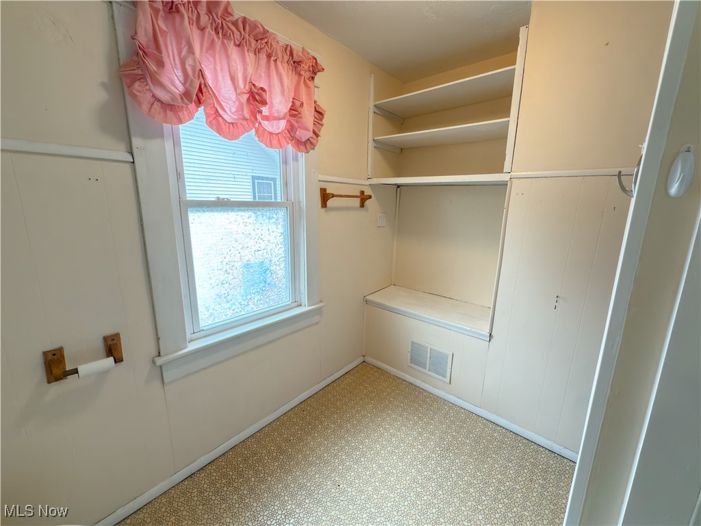 111 Akers Avenue, Akron, Ohio image 16