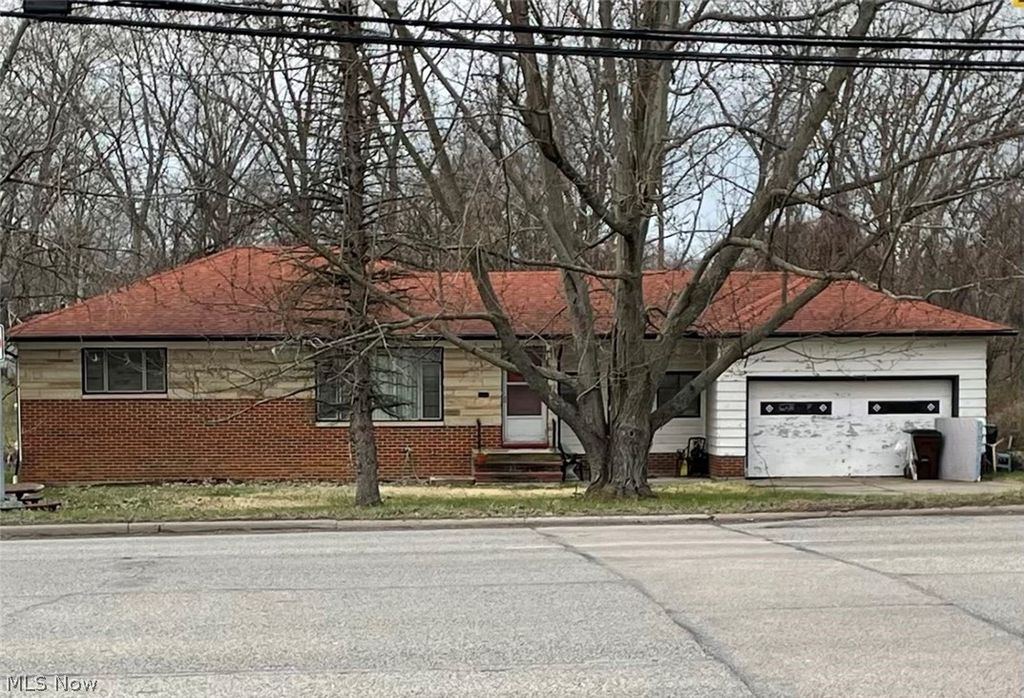 Photo of 7688 Broadview Road, Parma, OH 44134 (MLS # 5195077)