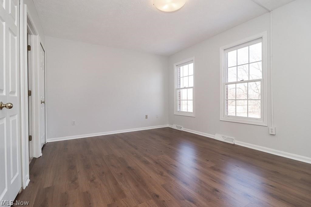 8230 Chester Pkwy Parkway