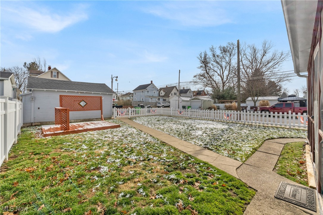 A A Moores Banner Allotment - Residential