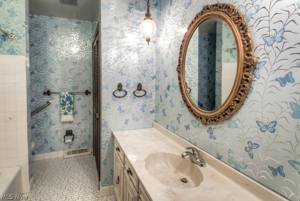 Mike Hewkos Hillside Acres Su - Residential