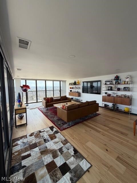 Meridian Condo - Residential