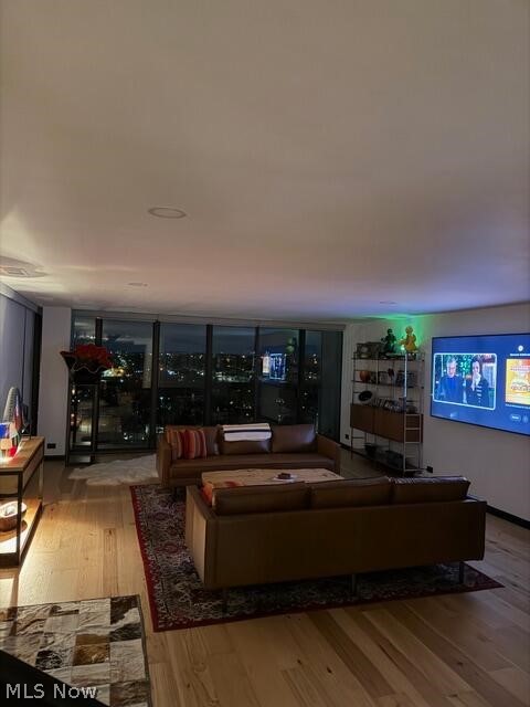 Meridian Condo - Residential