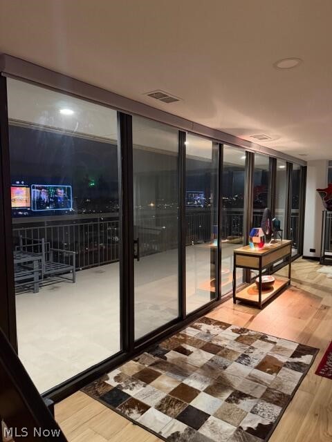 Meridian Condo - Residential