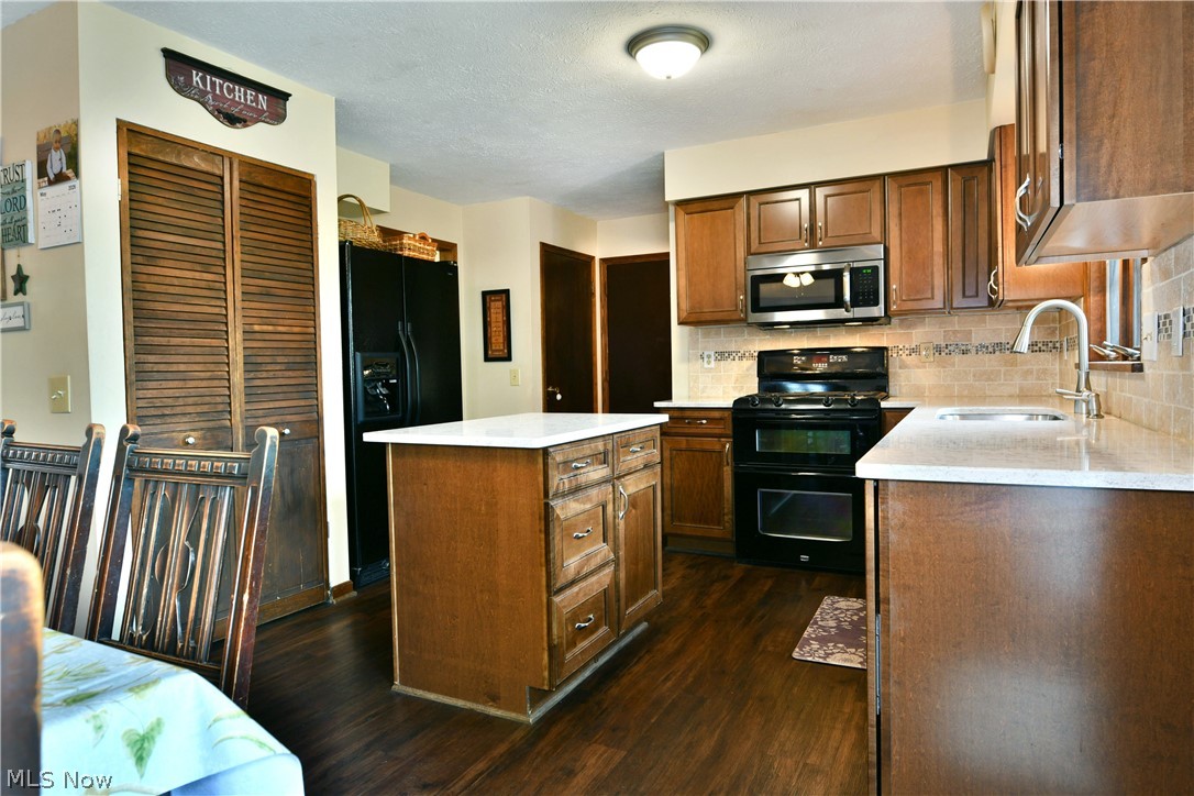 Champion Manor - Residential