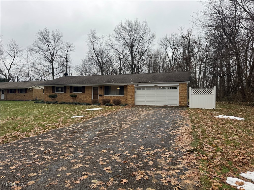 7051 Dogwood Lane, Mentor, Ohio image 25