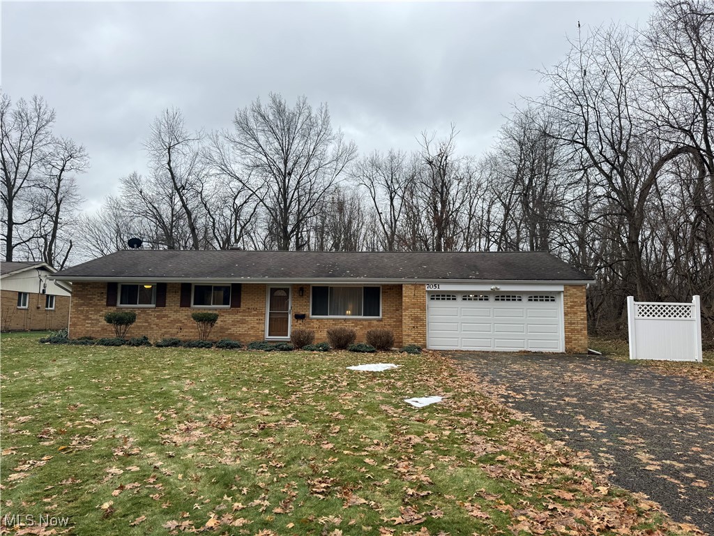 7051 Dogwood Lane, Mentor, Ohio image 1