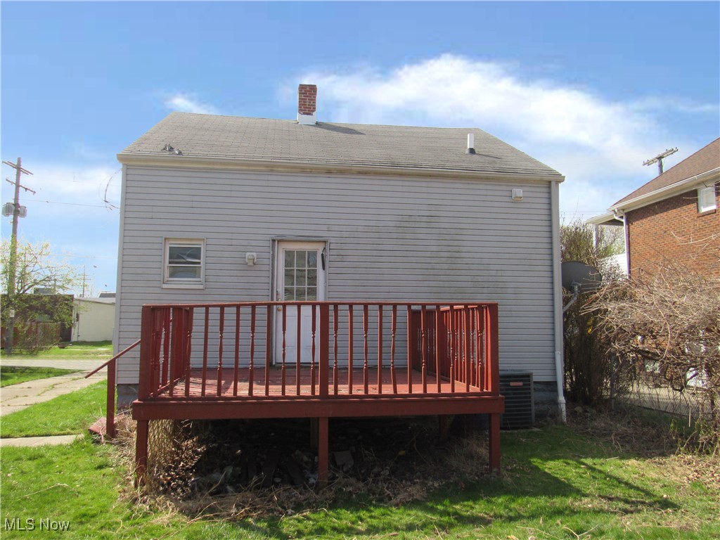 19811 Pawnee Avenue, Cleveland, Ohio image 24